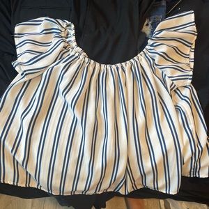 Off the shoulder stripped tee